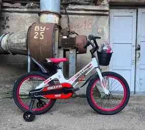 Детский велосипед Delta Prestige 18 2023 (белый, спицы, шлем) 1