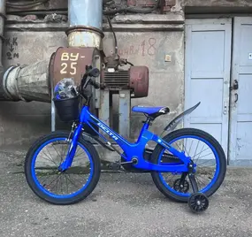Детский велосипед Delta Prestige 18 2023 (синий, спицы, шлем) 1