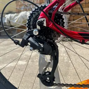 Велосипед GT Outpost Sport 29 красный 1