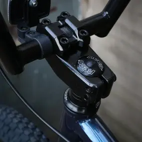 Stark Madness 5 Черный-радужный 1