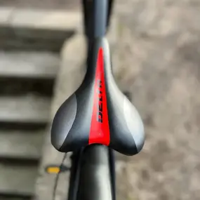 Delta 7100 черно-красный 1