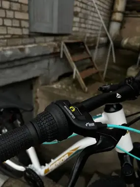 Merida Matts J24 Eco GlossyWhite/TealGold 1