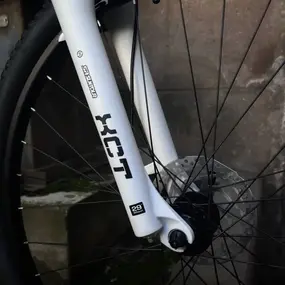 Aist Slide 3.0 29 черно-белый 1