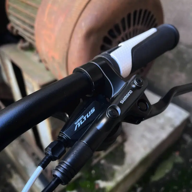 Aist Slide 3.0 29 черно-белый 1