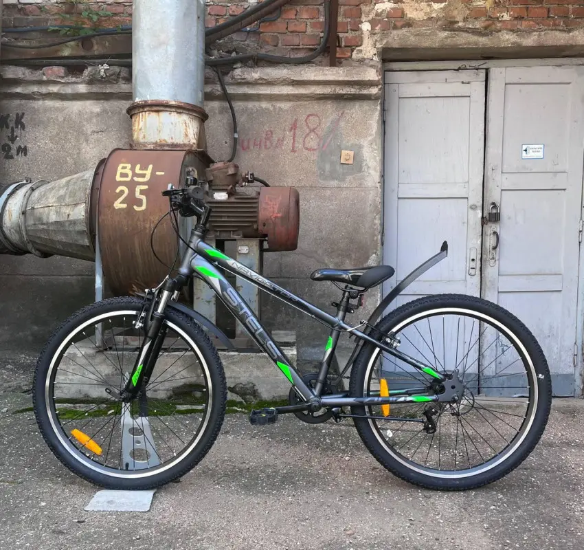 Stels Navigator 400 V 24"  серый 1