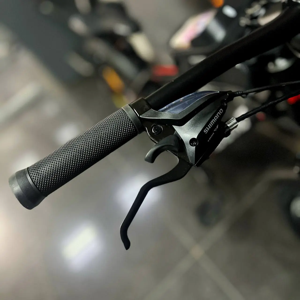 Велосипед Greenland Genesis 27.5 черный-красный 2