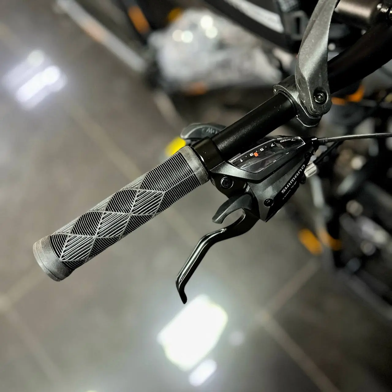 Велосипед Greenland Oasis 2.0 29 серый-оранжевый 2