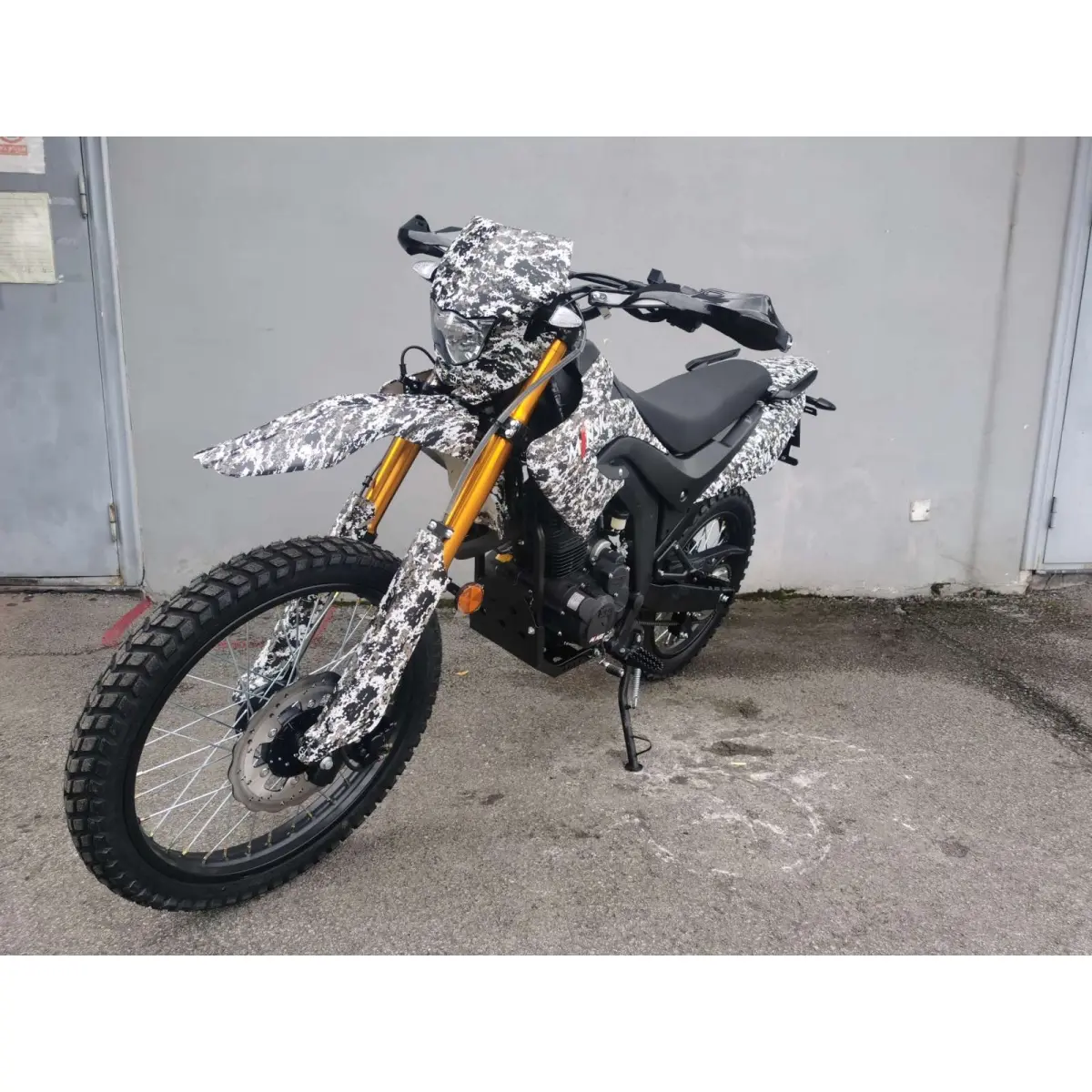 Мотоцикл M1NSK  X250  чёрный/военный 1