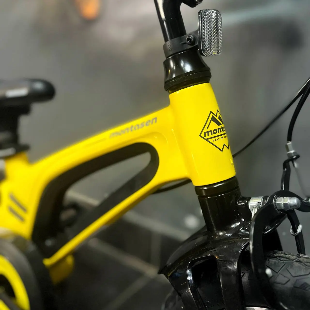Детский велосипед Montasen M-F800 14 желтый 2