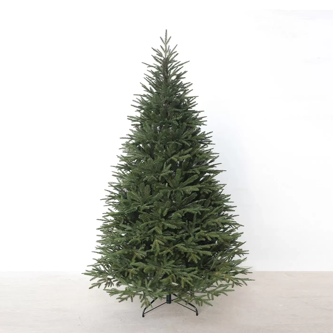 Елка искусственная Венеция премиум 180 см GrandCity 1