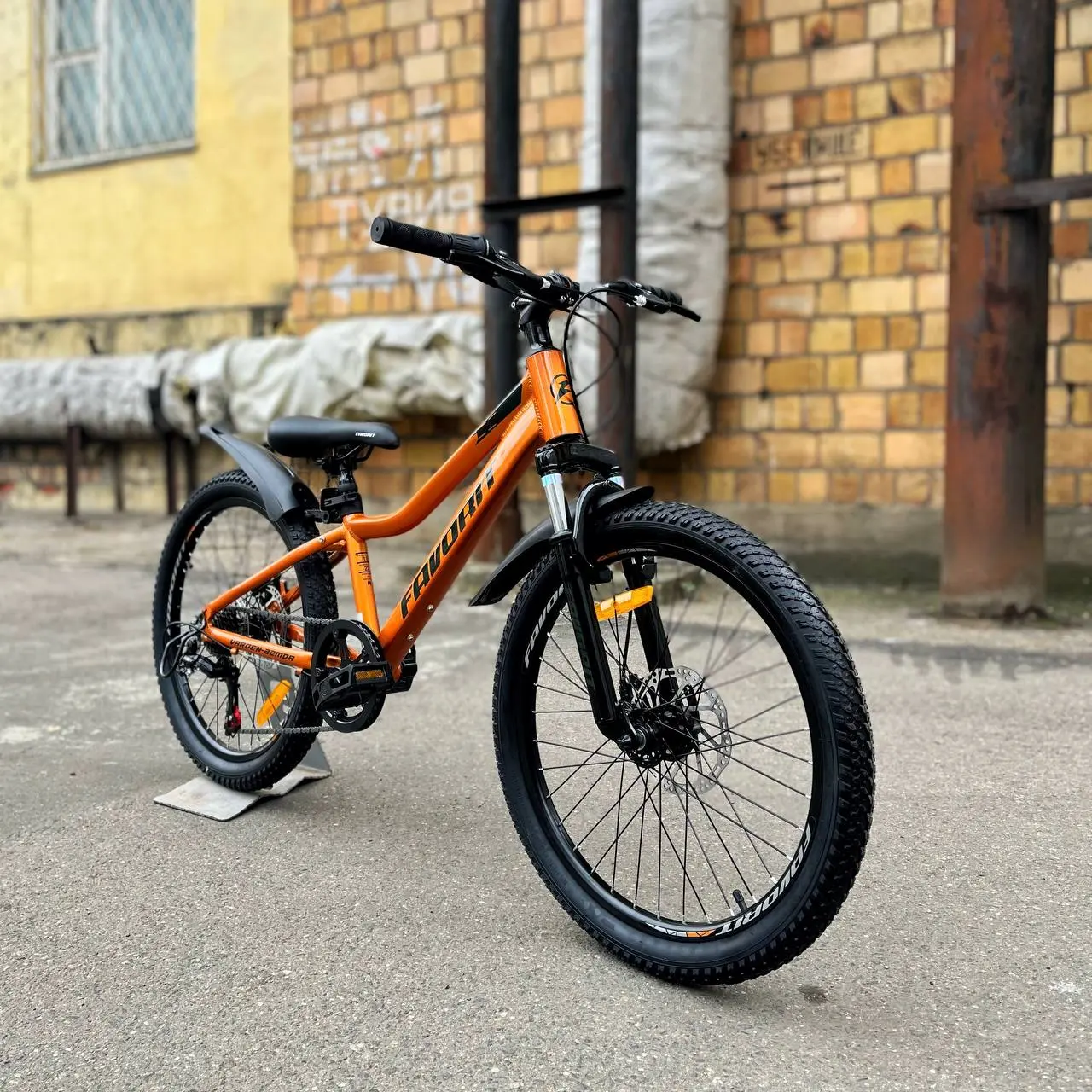 Велосипед Favorit Varden 22 оранжевый 2