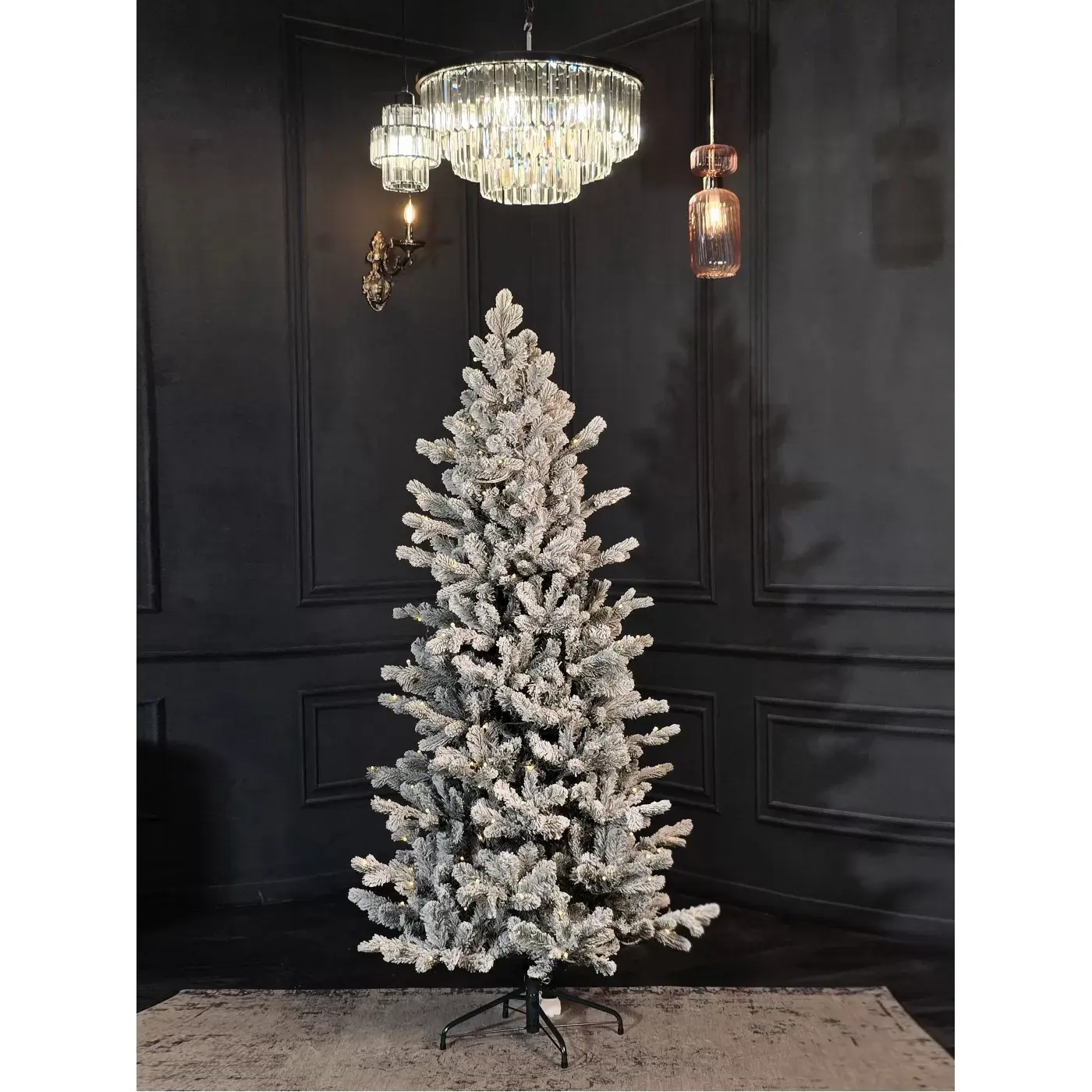 Елка искусственная Месина 180 см LED GrandCity 1