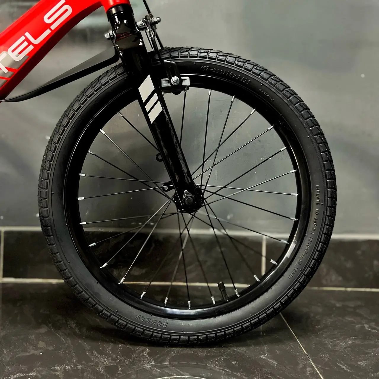 Детский велосипед Stels Flash KR 18 красный 2