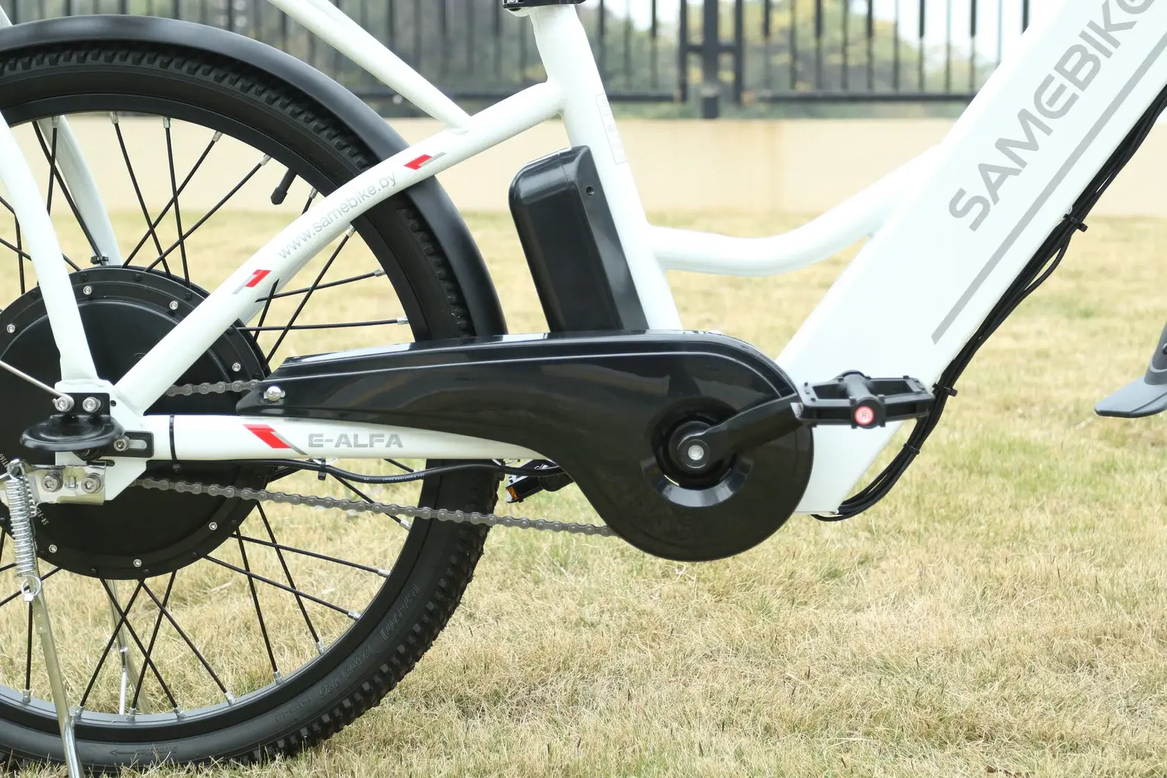 Электровелосипед SameBike E-ALFA 350w 36v белый 1