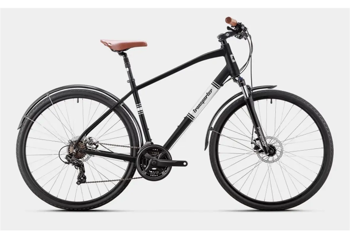 Titan Racing Transporter Berlin Midnight Shine 1