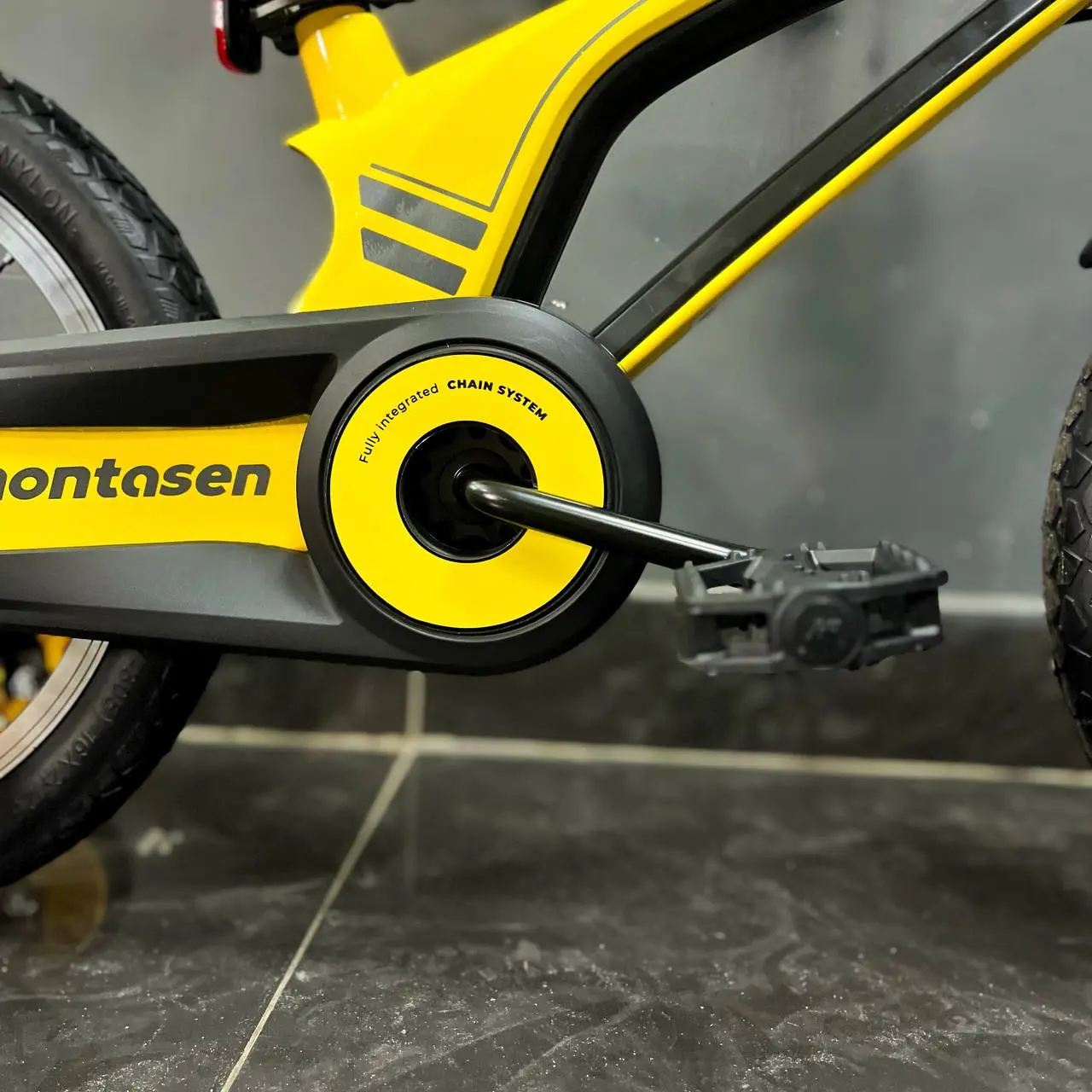 Детский велосипед Montasen M-F800 16 желтый 2
