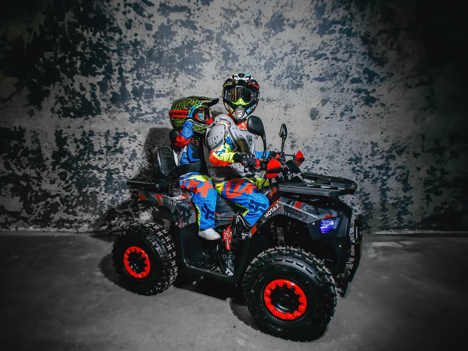 Подростковый бензиновый квадроцикл MOTAX Grizlik Super Lux 125 черный-желтый камуфляж 1
