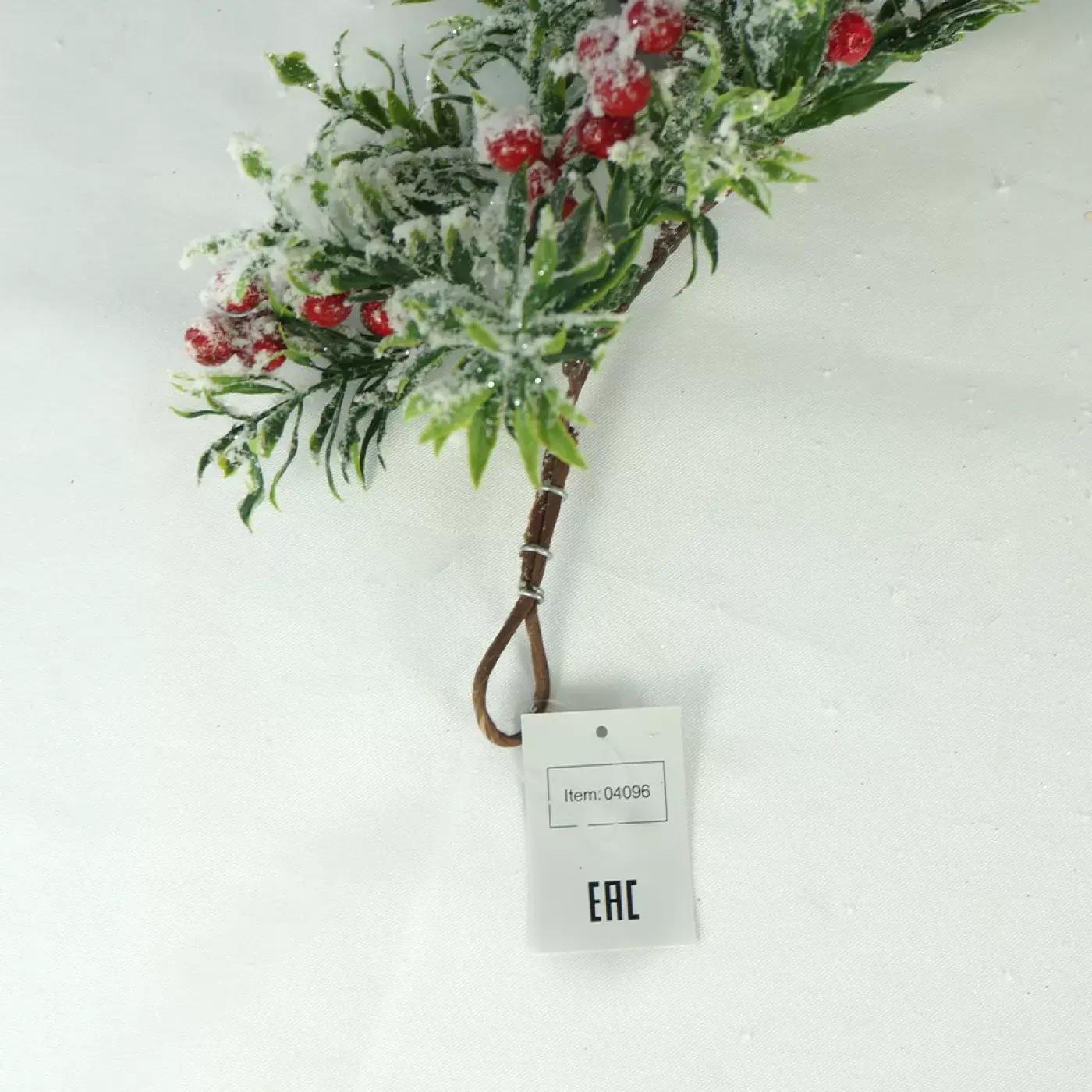 Гирлянда декоративная из искусственной хвои 105 см (04096) 1