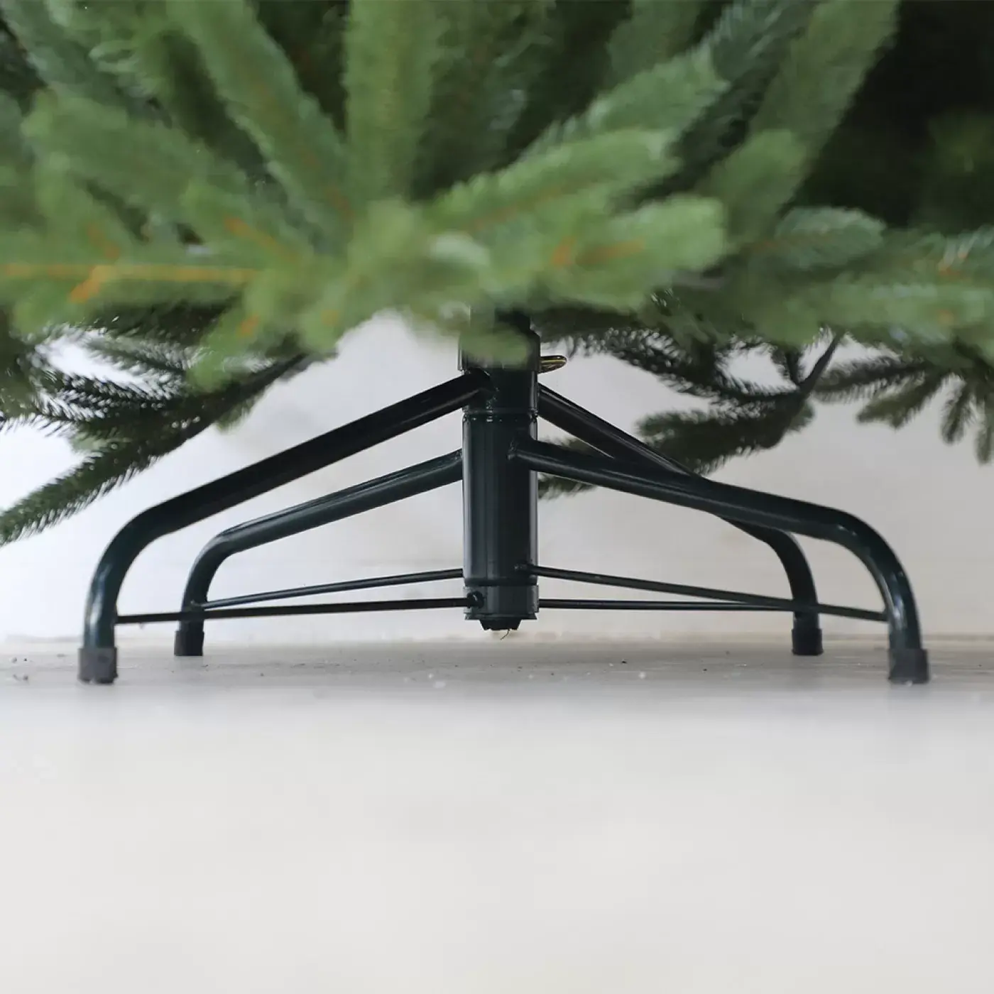 Елка искусственная Виола 180 см GrandCity 1