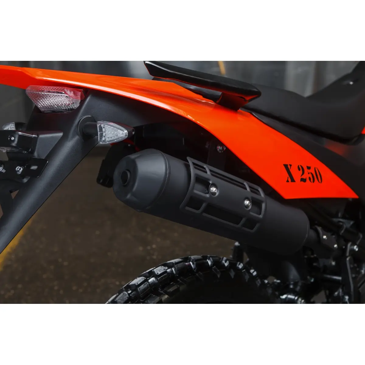 Мотоцикл M1NSK (Минск) X250 оранжевый 1