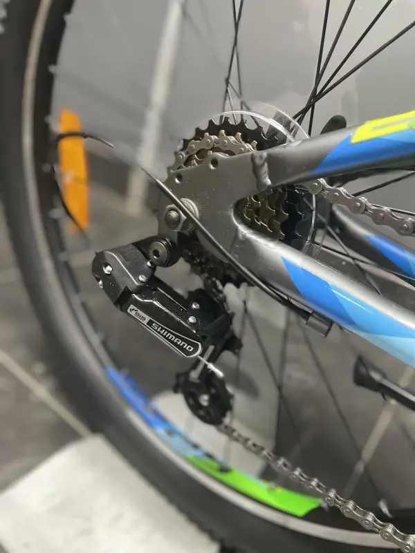 Stels Navigator 420 V 24" V030 серый/зеленый 1