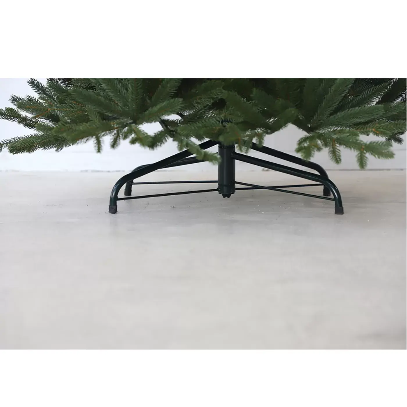 Елка искусственная Милана 180 см GrandCity 1