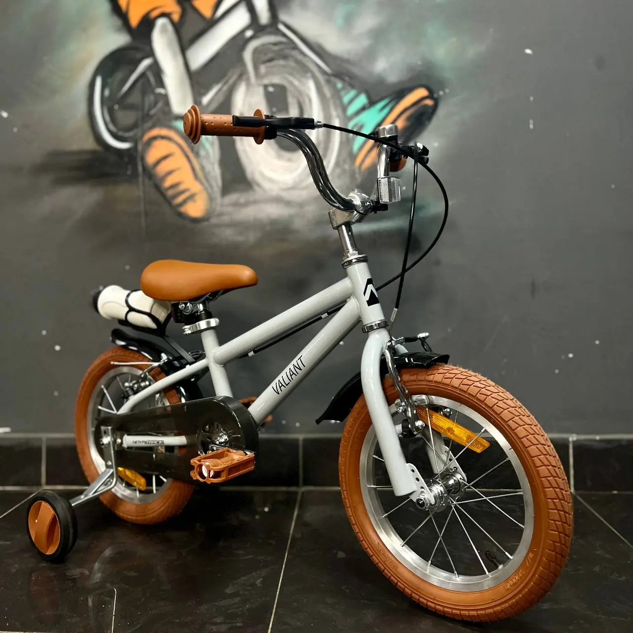 Велосипед Novatrack Valiant 14 серый 2
