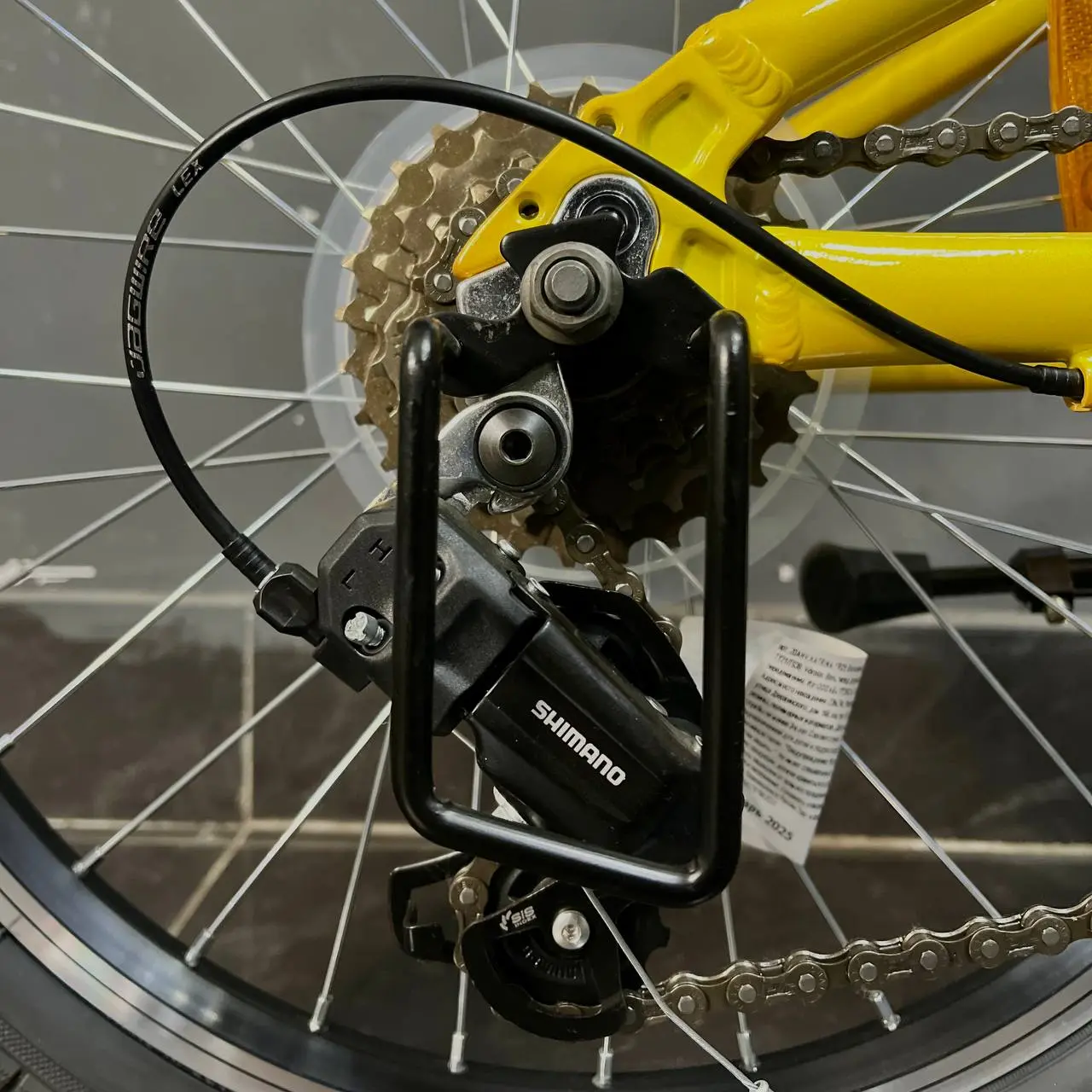 Детский велосипед Novatrack Katrina 20 6 V желтый/красный 2
