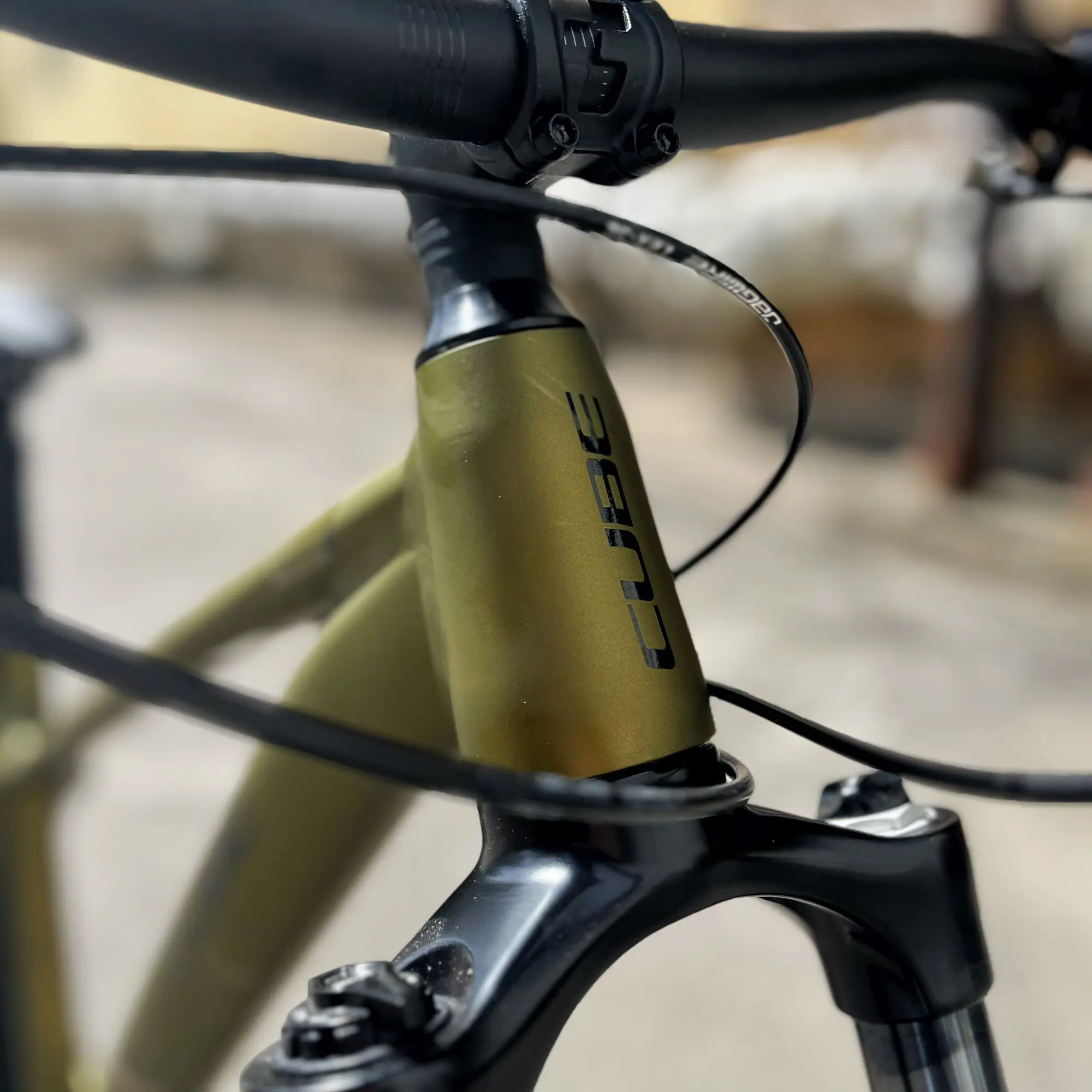Cube Reaction TM ONE goldenlime 'n' black 1