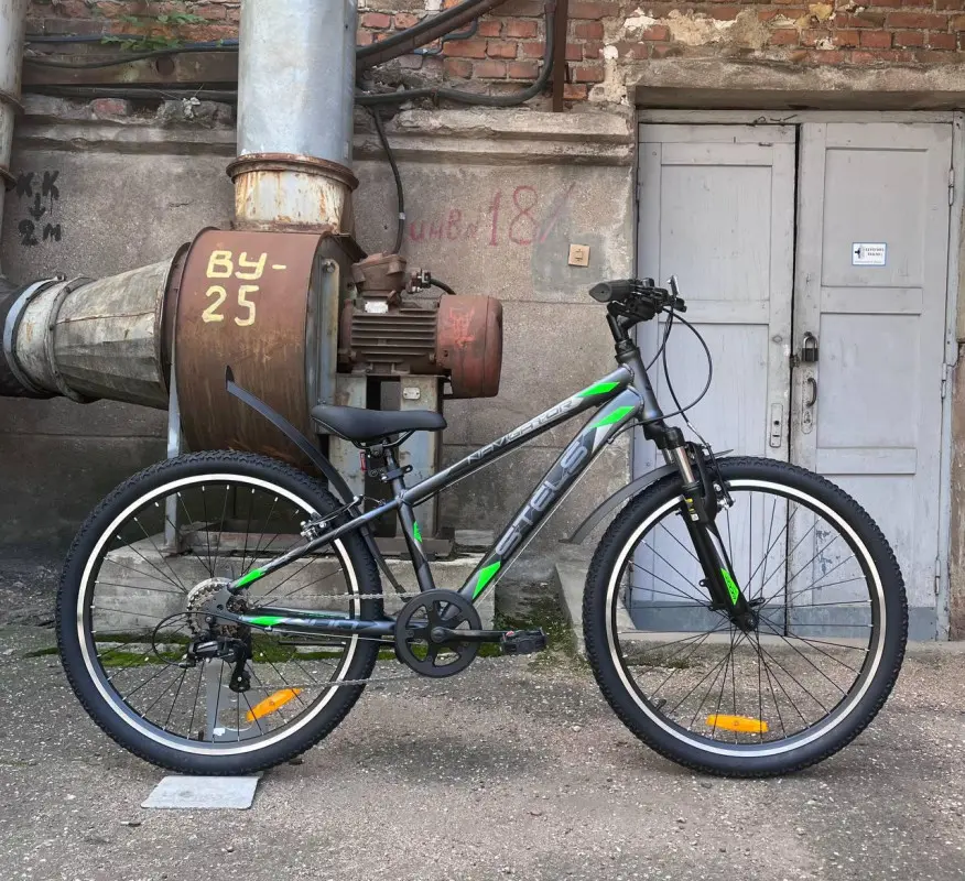 Stels Navigator 400 V 24"  серый 1